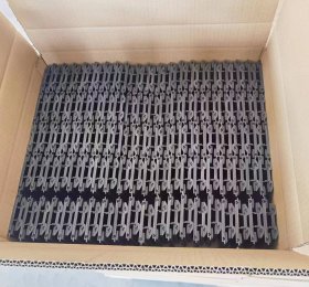 PA66 Solar Panel Mounting Clamps包装图1