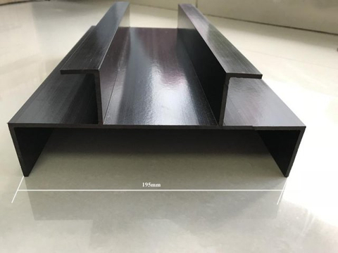 Flame retardant polyamide profile