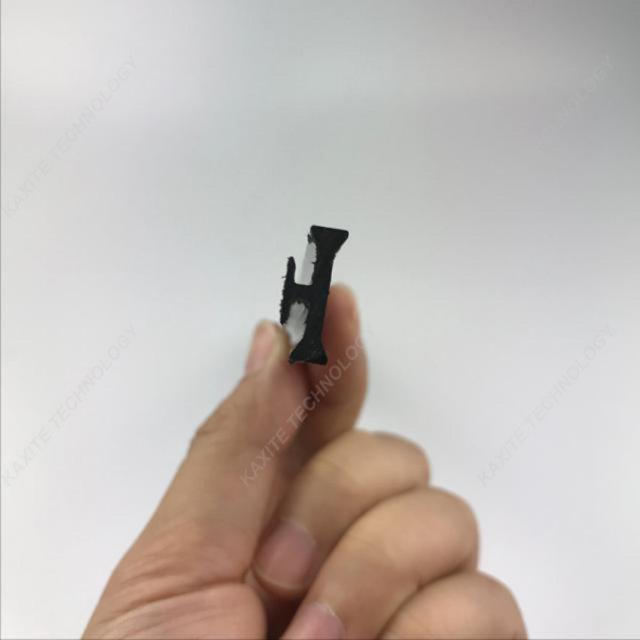 IC thermal insulation strip
